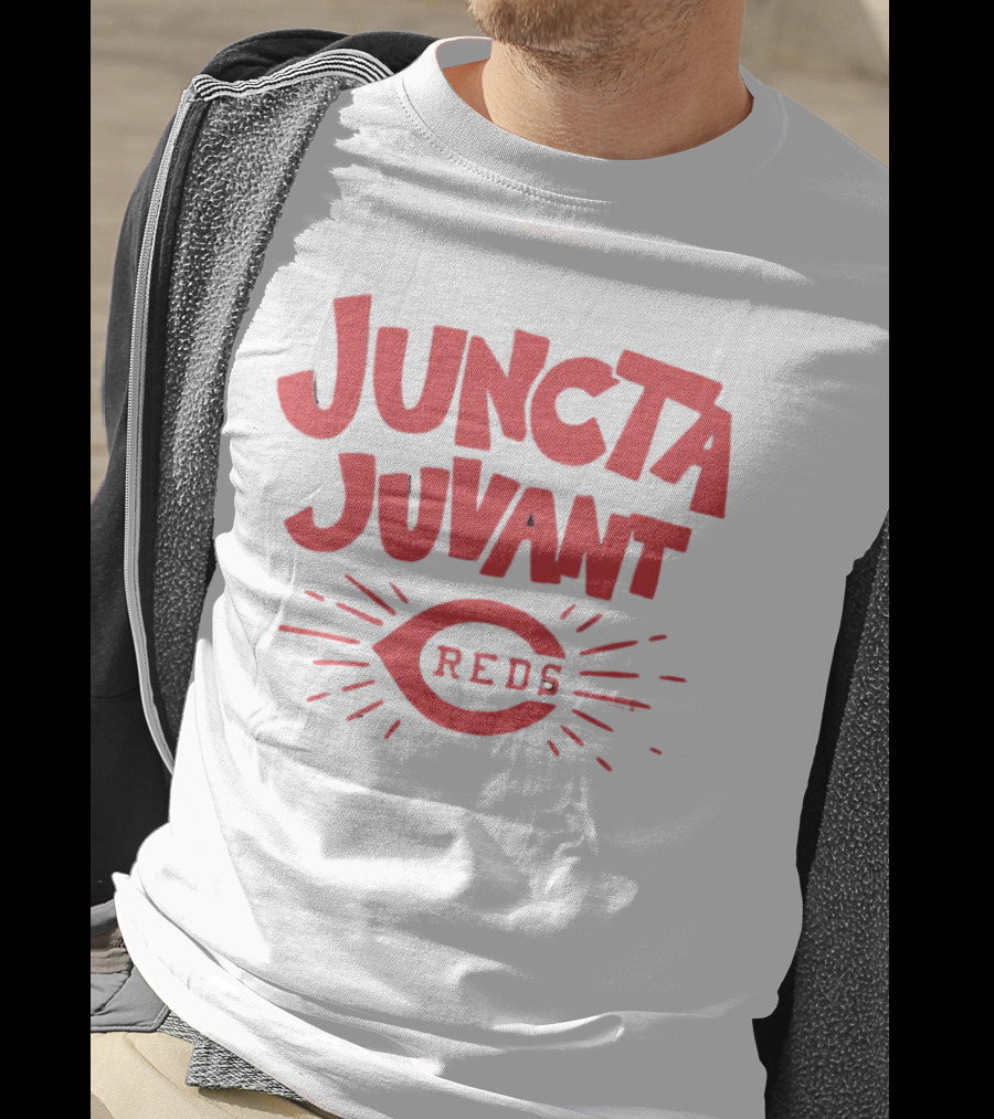 Cincinnati Reds Juncta Juvant Reds T-Shirt
