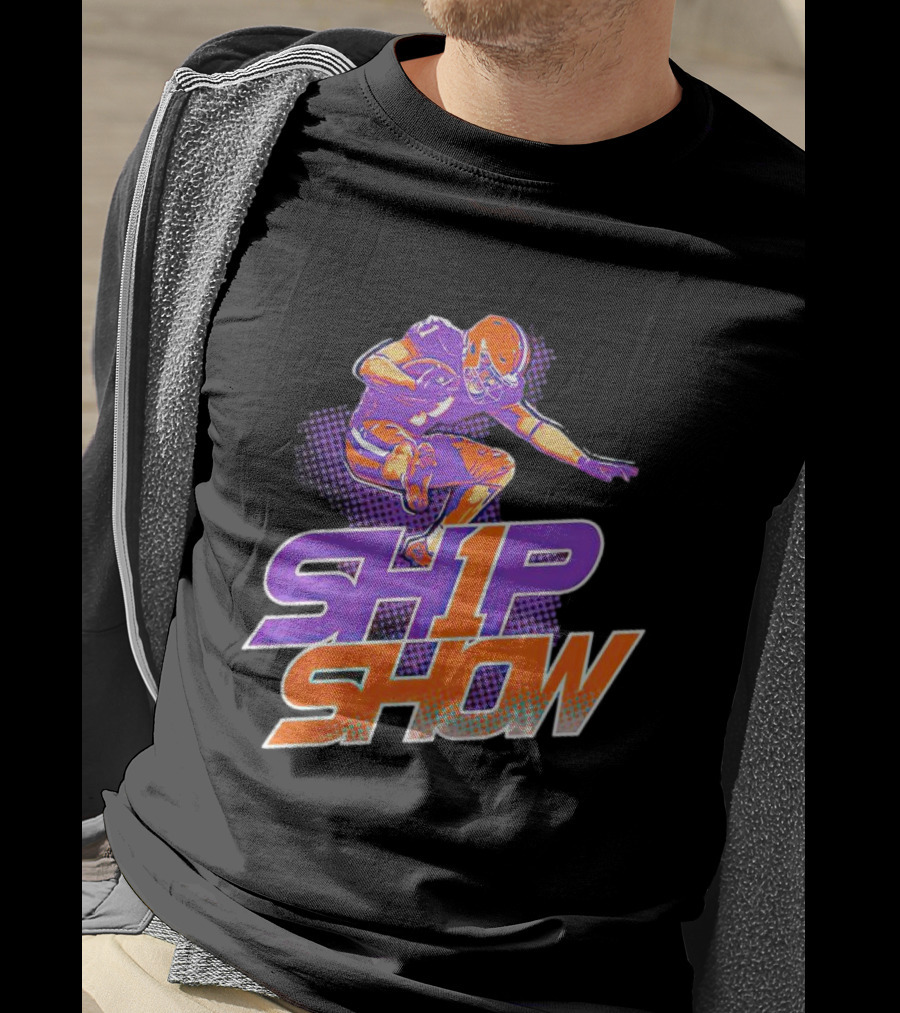 Clemson Tigers Ship Show Football Player In Orange And Purple T-Shirt