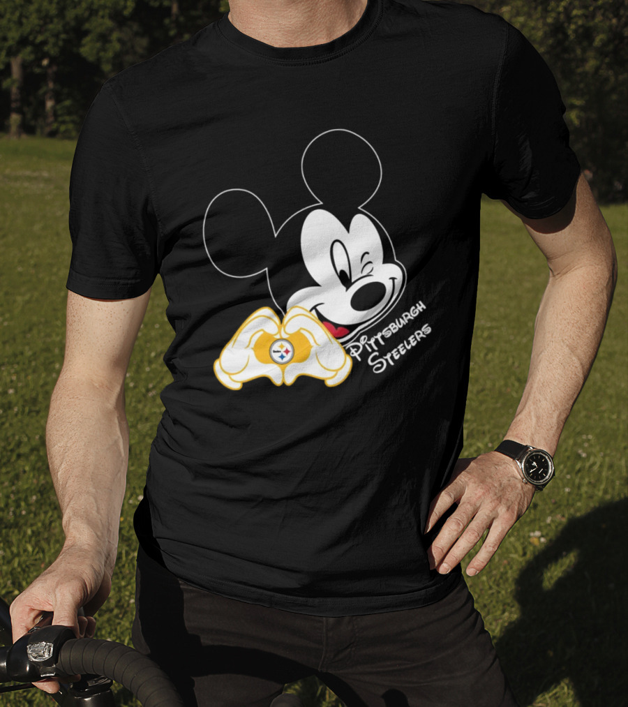 Mickey Mouse Heart Hands Pittsburgh Steelers T-Shirt