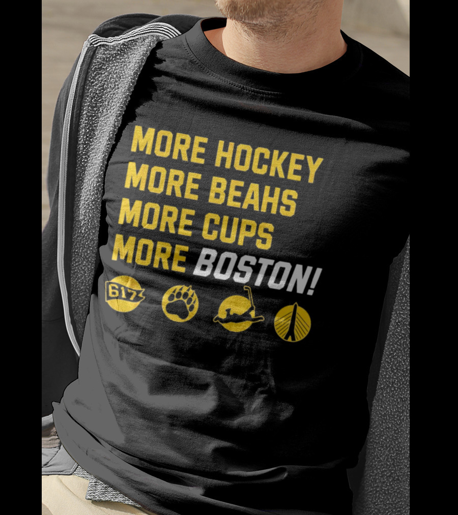 More Hockey More Beahs More Cups More Boston 617 Bear Claw Skater Bridge T-Shirt