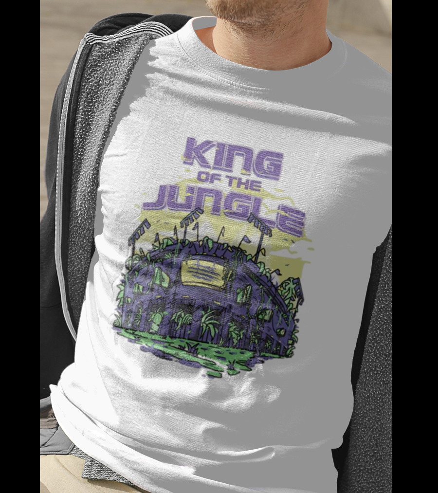 Los Angeles Lakers King Of The Jungle Stadium Scene T-Shirt