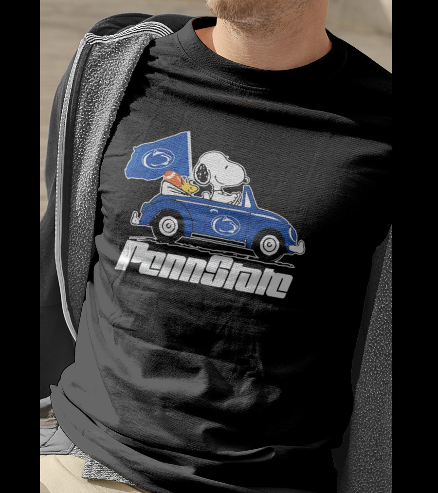 Snoopy And Woodstock Penn State Nittany Lions Driving Car With Flag T-Shirt