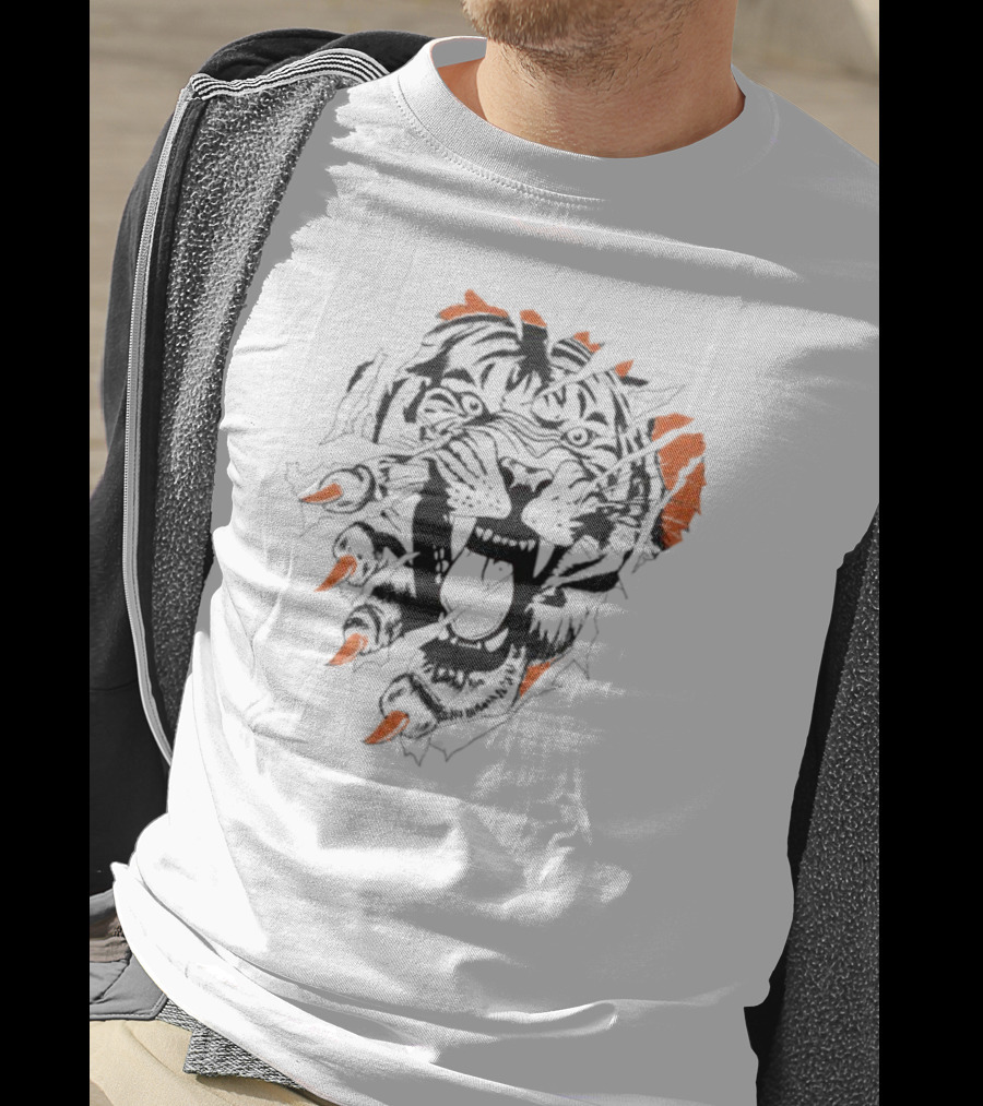 Sports Cin Roar Bengal Lion Head Roaring T-Shirt
