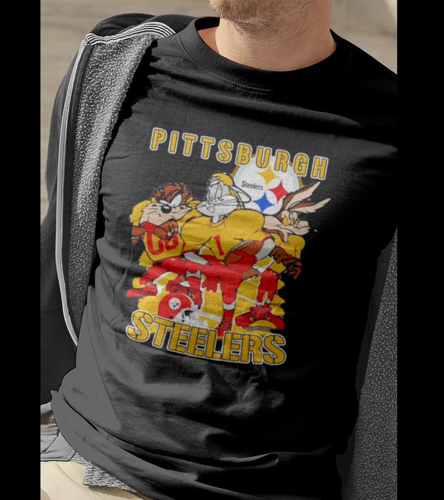 Pittsburgh Steelers Looney Tunes Bugs Taz Daffy Football Team T-Shirt