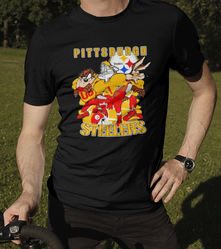 Pittsburgh Steelers Looney Tunes Bugs Taz Daffy Football Team T-Shirt