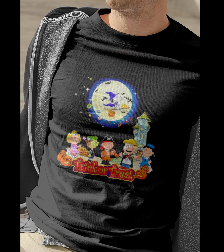Peanuts Trick Or Treat Halloween Snoopy And Friends Moon Costumes T-Shirt