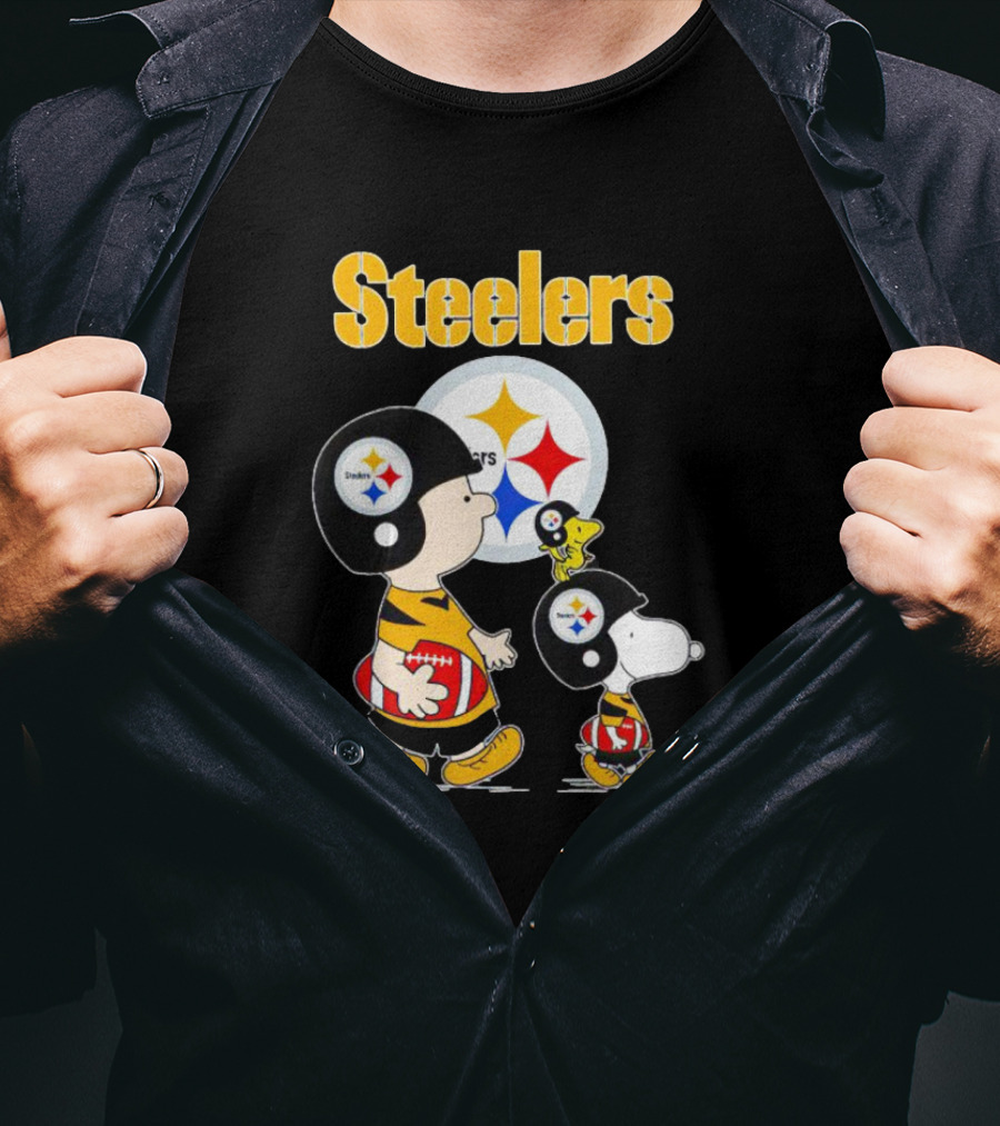 Peanuts Characters With Steelers Football Helmets T-Shirt