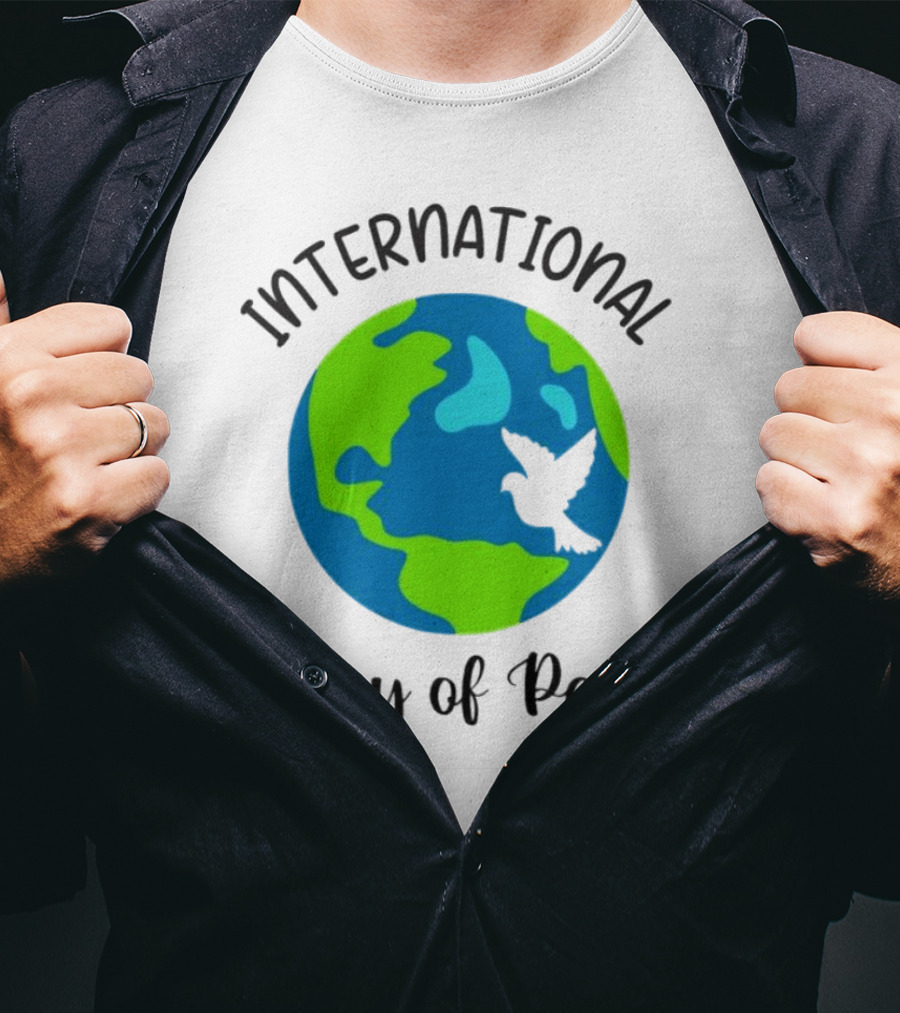 International Day Of Peace Earth With Dove T-Shirt