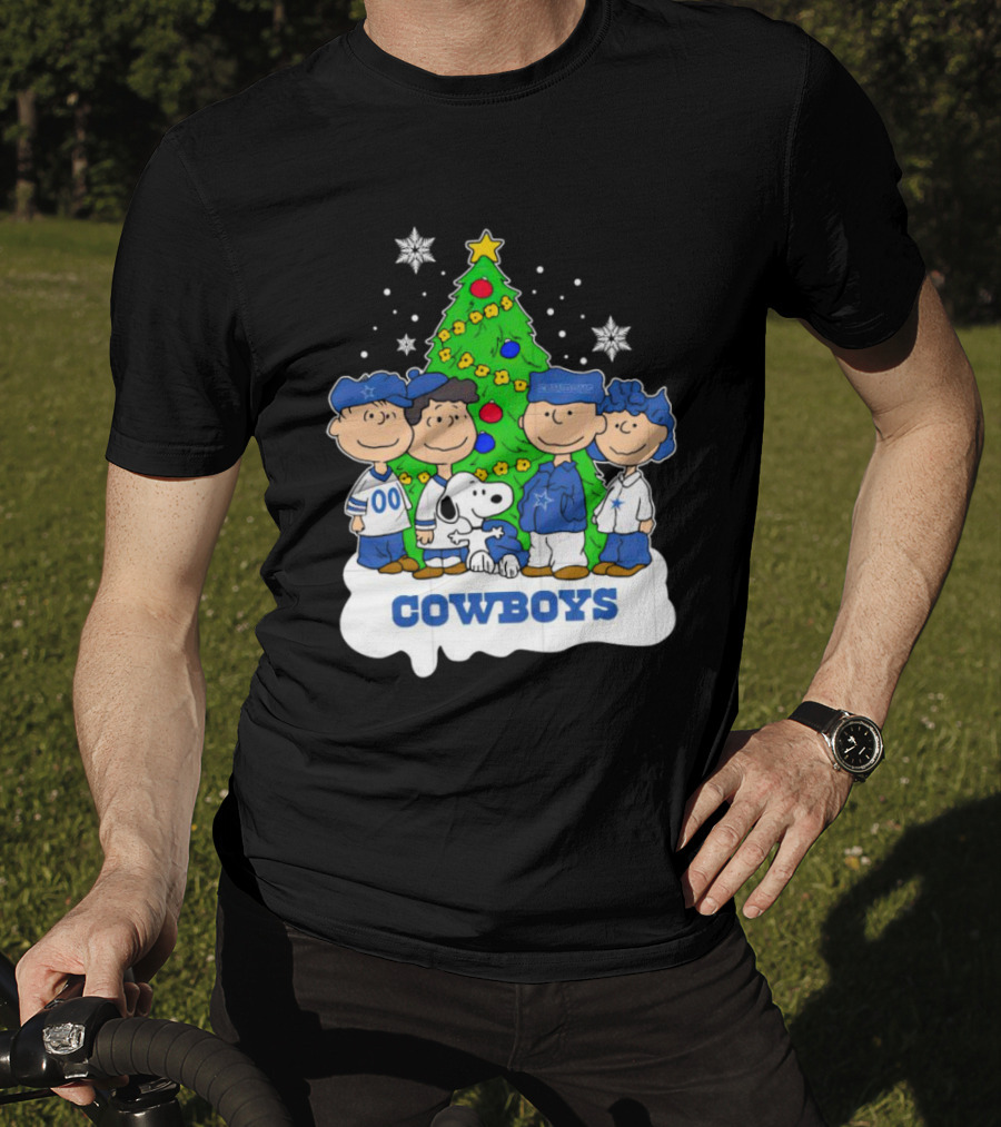 Peanuts Characters Dallas Cowboys Christmas Tree Cowboys T-Shirt