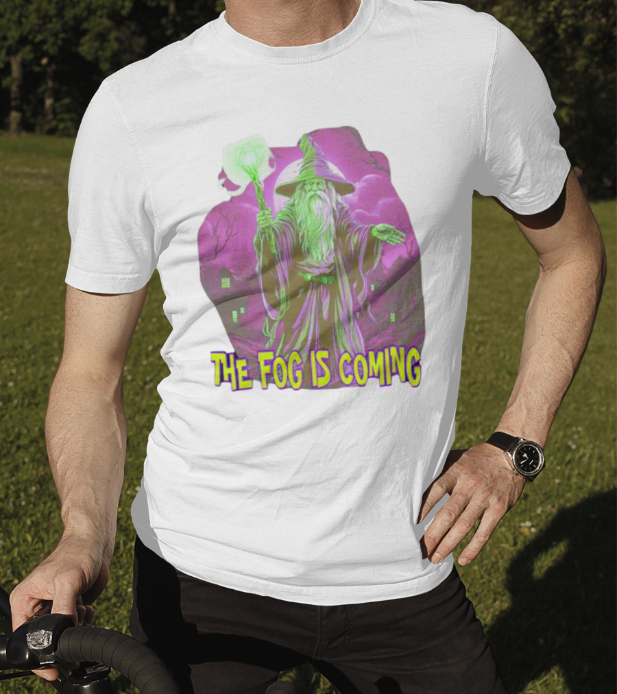 The Fog Is Coming Wizard With Green Staff And Purple Background T-Shirt