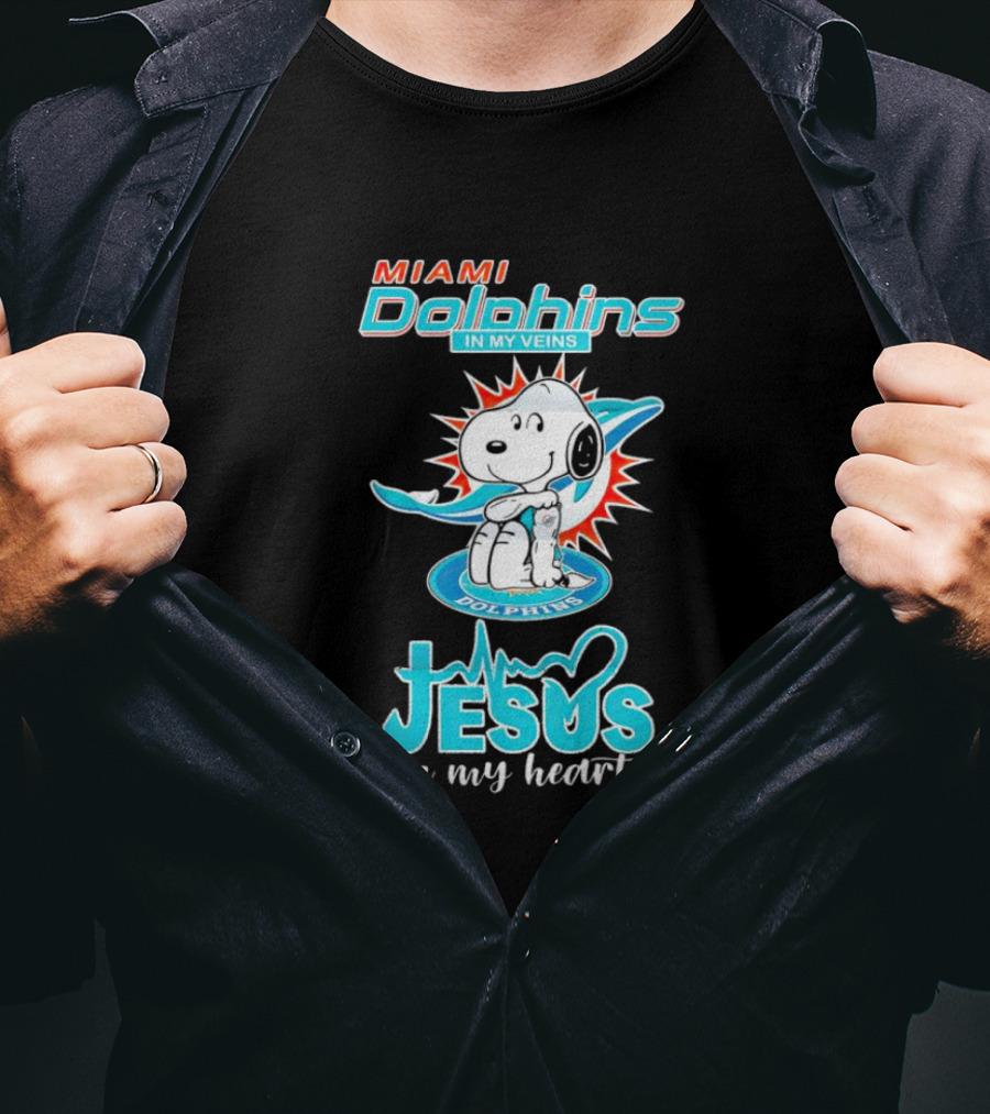 Snoopy Miami Dolphins In My Veins Jesus In My Heart T-Shirt