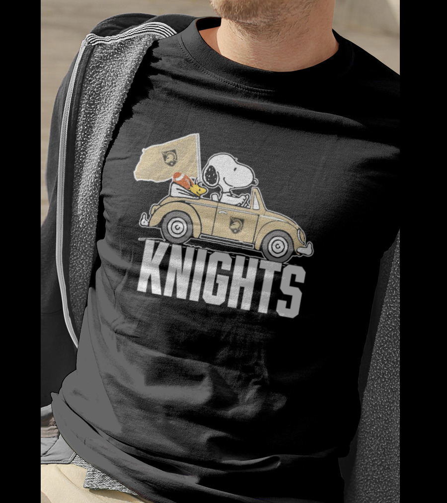 Snoopy And Woodstock Driving Car Army Black Knights Flag T-Shirt