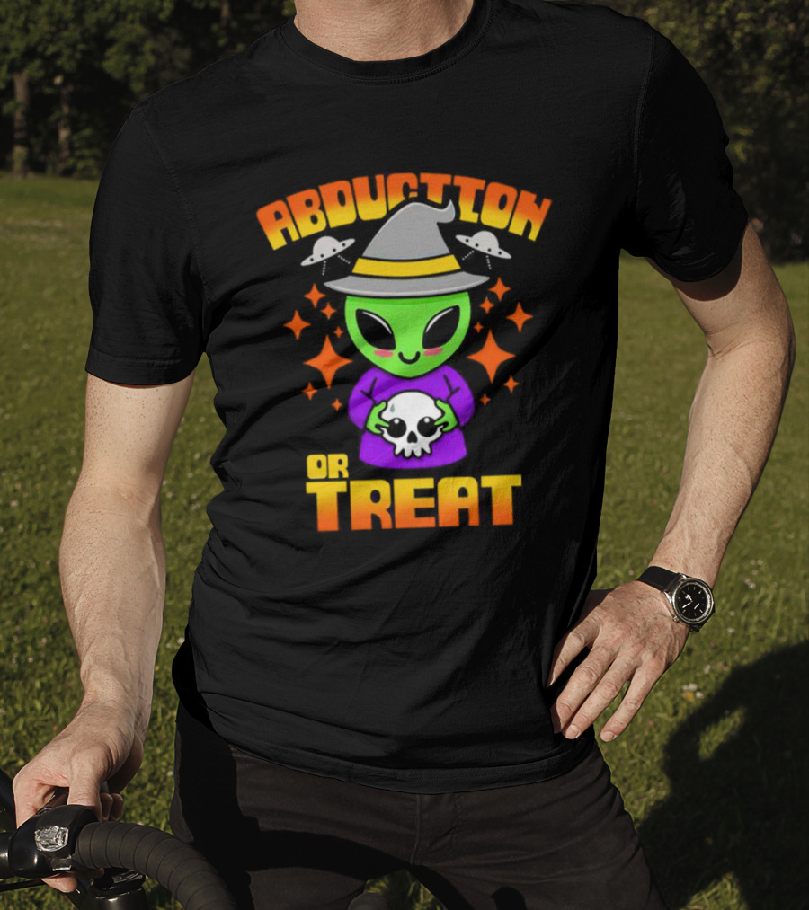 Abduction Or Treat Alien Halloween Witch Hat UFOs T-Shirt
