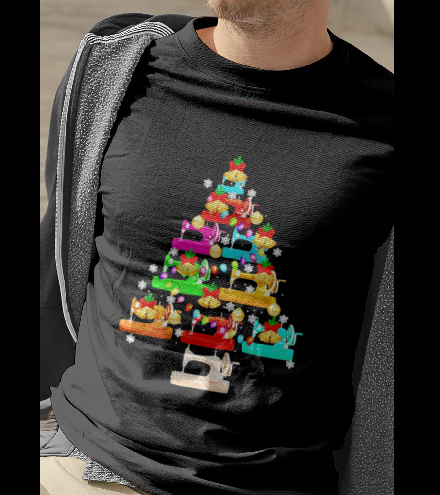 Quilt Sewing Lover Christmas Tree Sewing Machine Festive T-Shirt