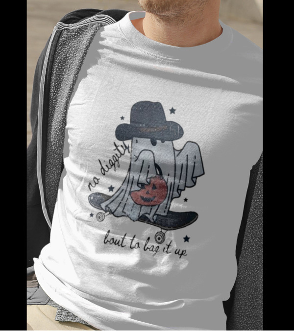 No Diggity Ghost With Hat And Pumpkin About To Bag It Up Halloween T-Shirt