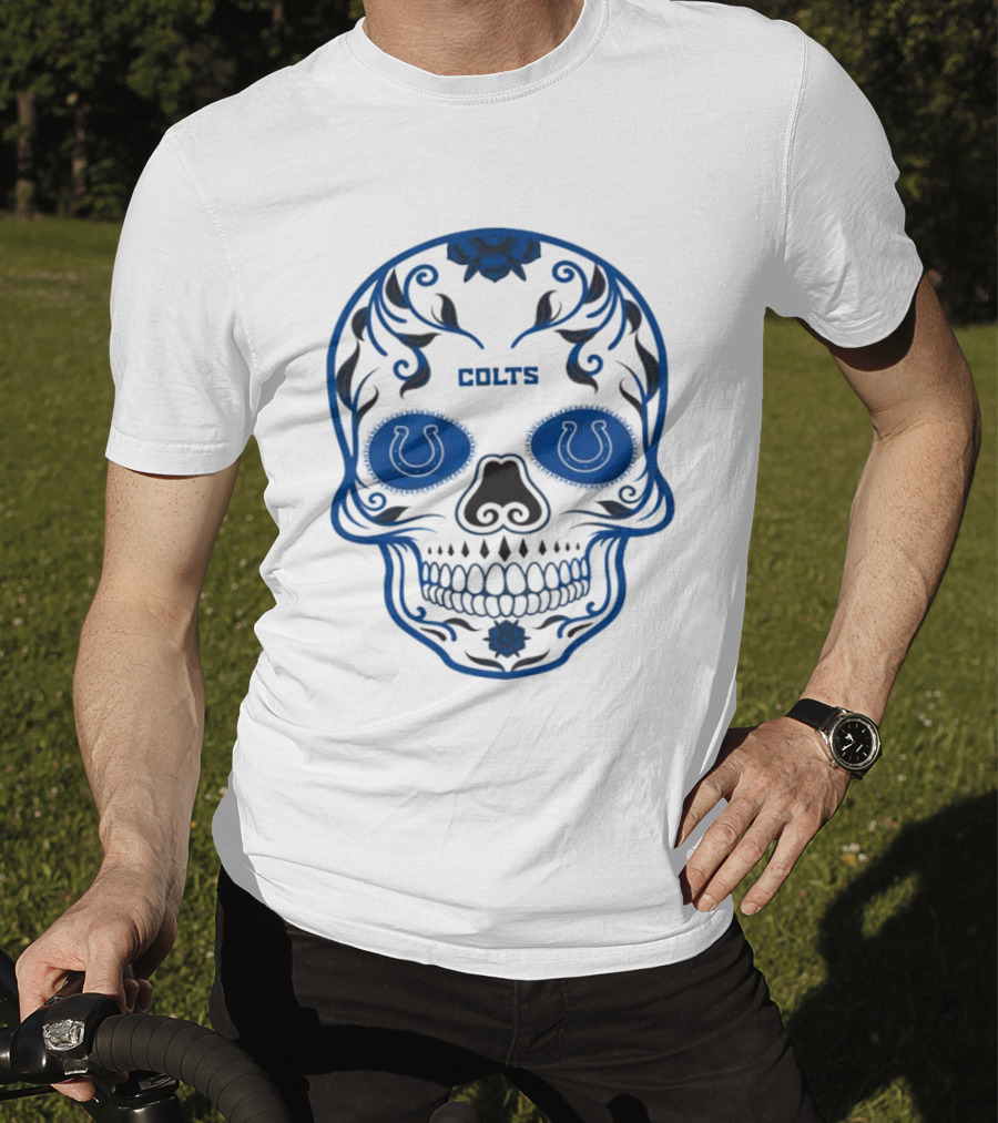 Colts Blue Decorative Skull With Horseshoe Motif T-Shirt