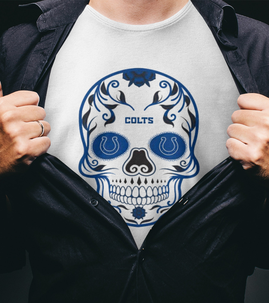 Colts Blue Decorative Skull With Horseshoe Motif T-Shirt