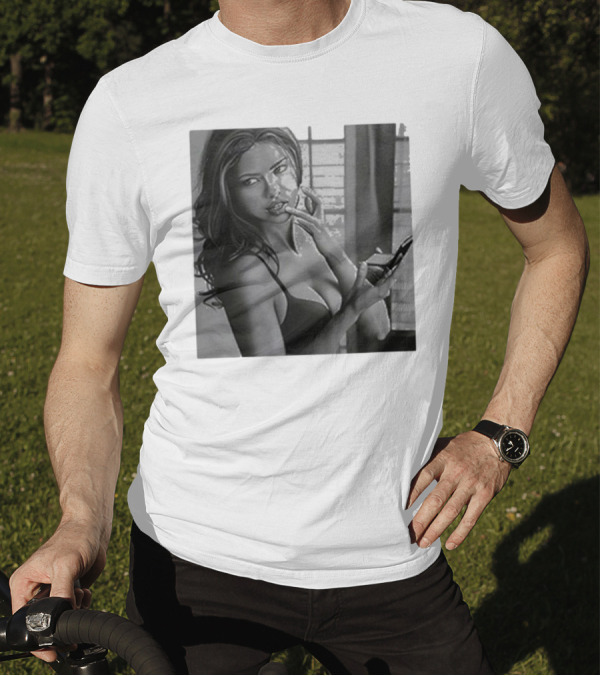 Adriana Lima Fall Black And White Glamour T-Shirt