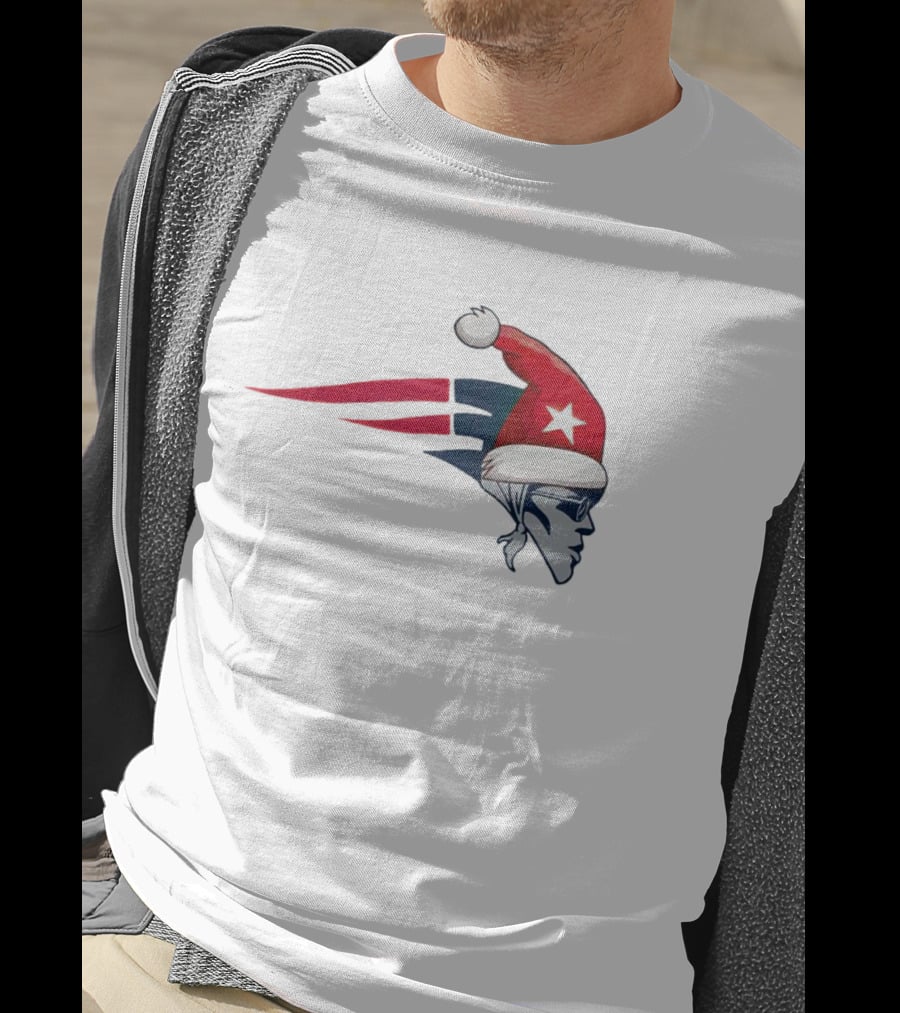 New England Patriots Christmas Santa Hat T-Shirt