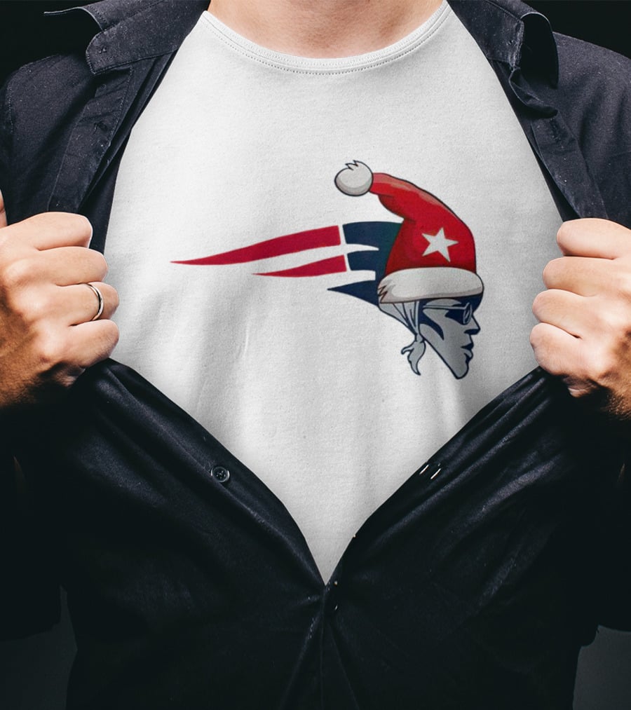New England Patriots Christmas Santa Hat T-Shirt