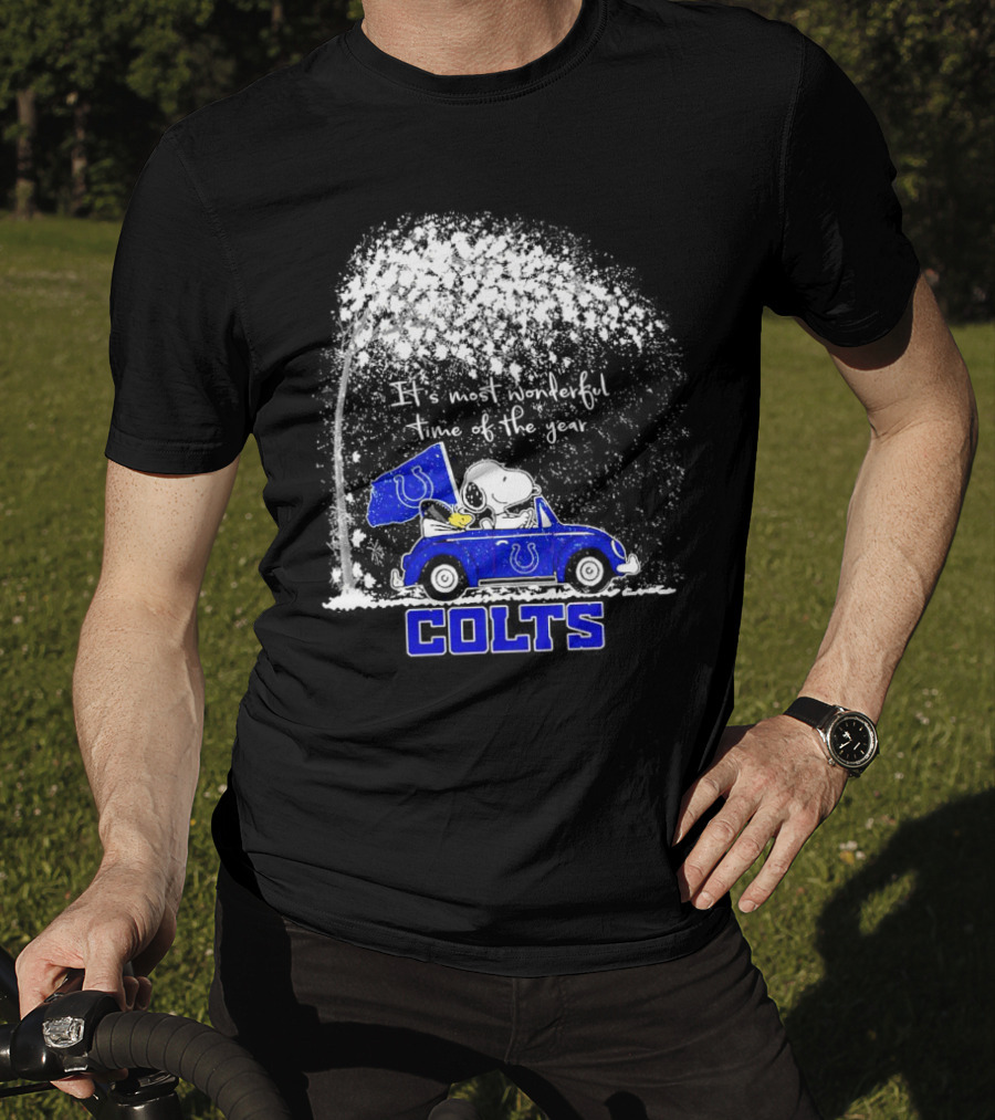Snoopy And Woodstock Colts It's Most Wonderful Time Of The Year Winter Car Scene T-Shirt