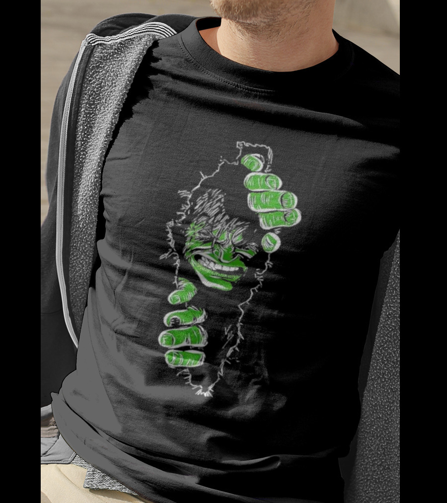 Marvel The Incredible Hulk Ripping Avenger T-Shirt