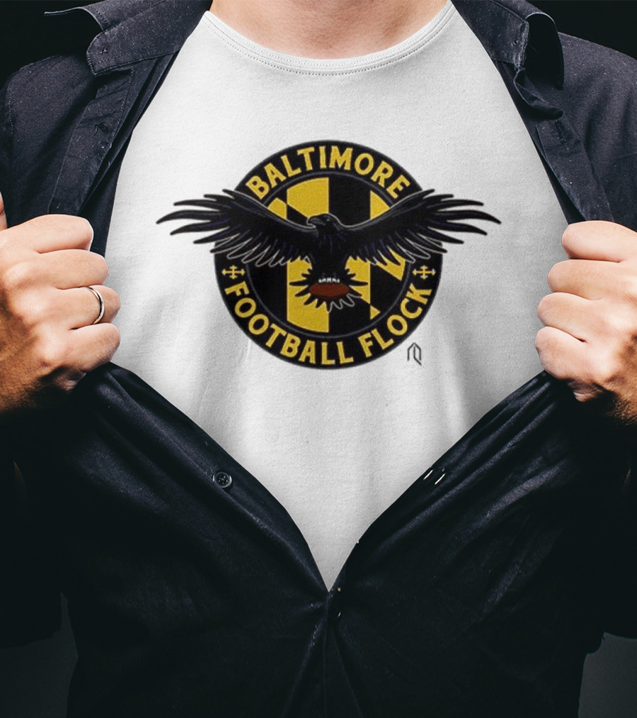 Baltimore Football Flock Raven Maryland Flag Crest T-Shirt