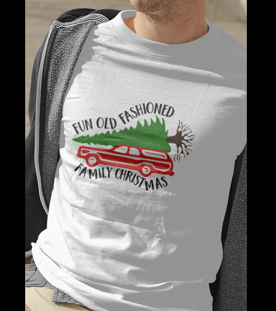 Fun Old Fashioned Family Christmas Station Wagon Tree Scene T-Shirt