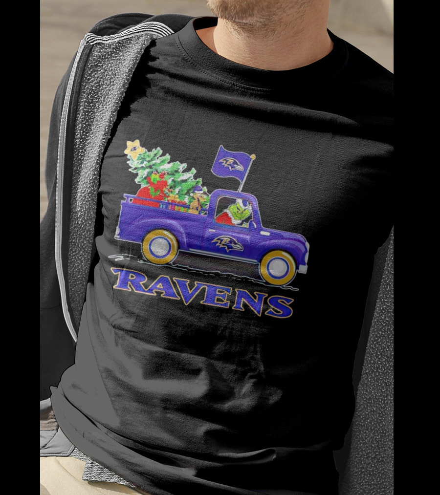 Grinch Driving Baltimore Ravens Christmas Truck T-Shirt