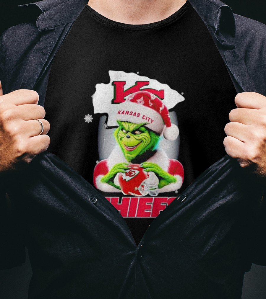 Kansas City Chiefs Christmas Grinch In Santa Hat Holding Football T-Shirt