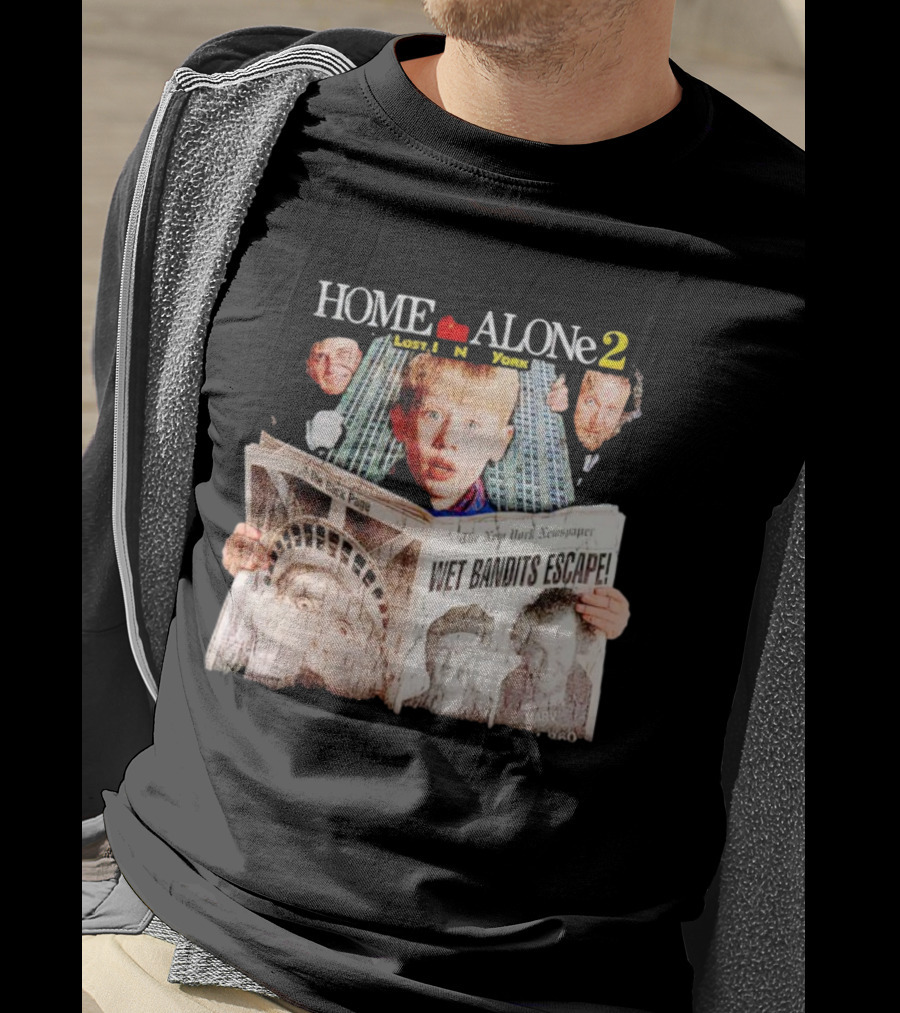 Home Alone 2 Lost IN New York Wet Bandits Escape New York Newspaper T-Shirt