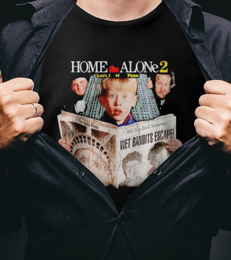 Home Alone 2 Lost IN New York Wet Bandits Escape New York Newspaper T-Shirt