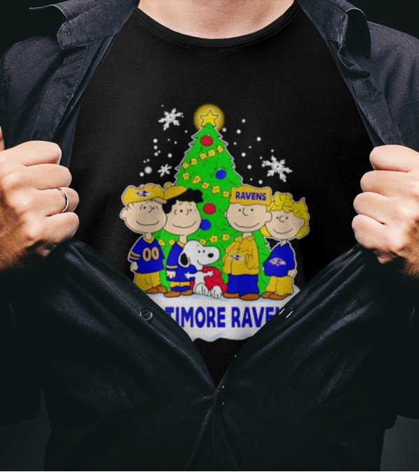 Baltimore Ravens Christmas Tree With Peanuts Characters T-Shirt