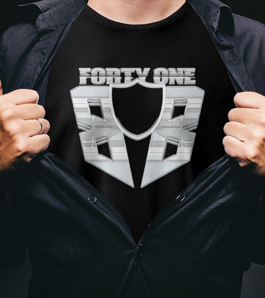 FORTY ONE BOB Silver Shield Style Raider Aesthetic T-Shirt