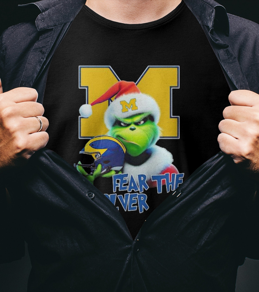 Grinch Michigan Wolverines Fear The Wolver Christmas T-Shirt