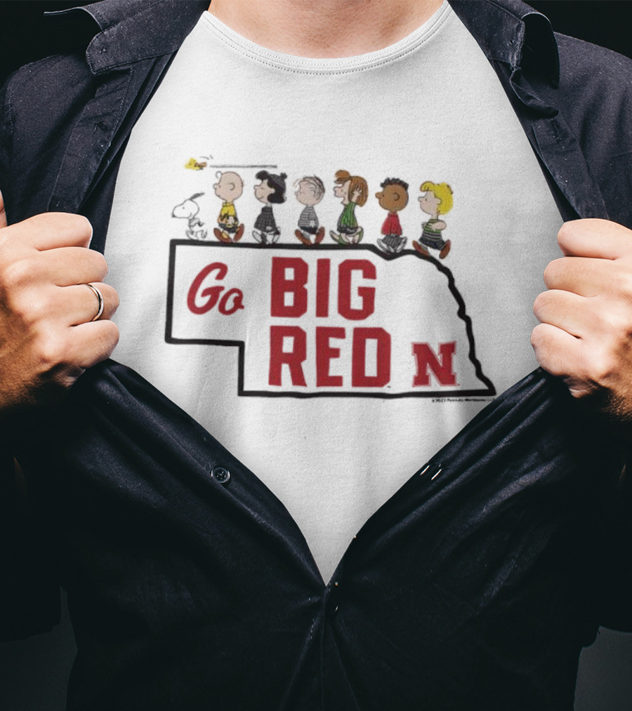 Peanuts Go Big Red Nebraska The Gang T-Shirt