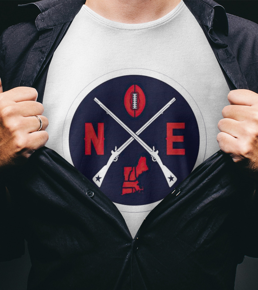 New England Patriots Football Emblem NE Guns Map Oval T-Shirt