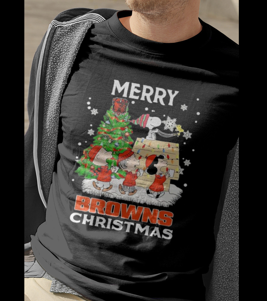 Peanuts Characters Merry Browns Christmas Cleveland Browns T-Shirt