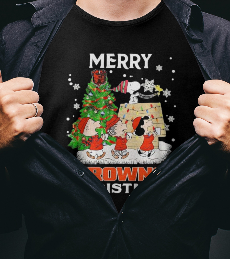 Peanuts Characters Merry Browns Christmas Cleveland Browns T-Shirt