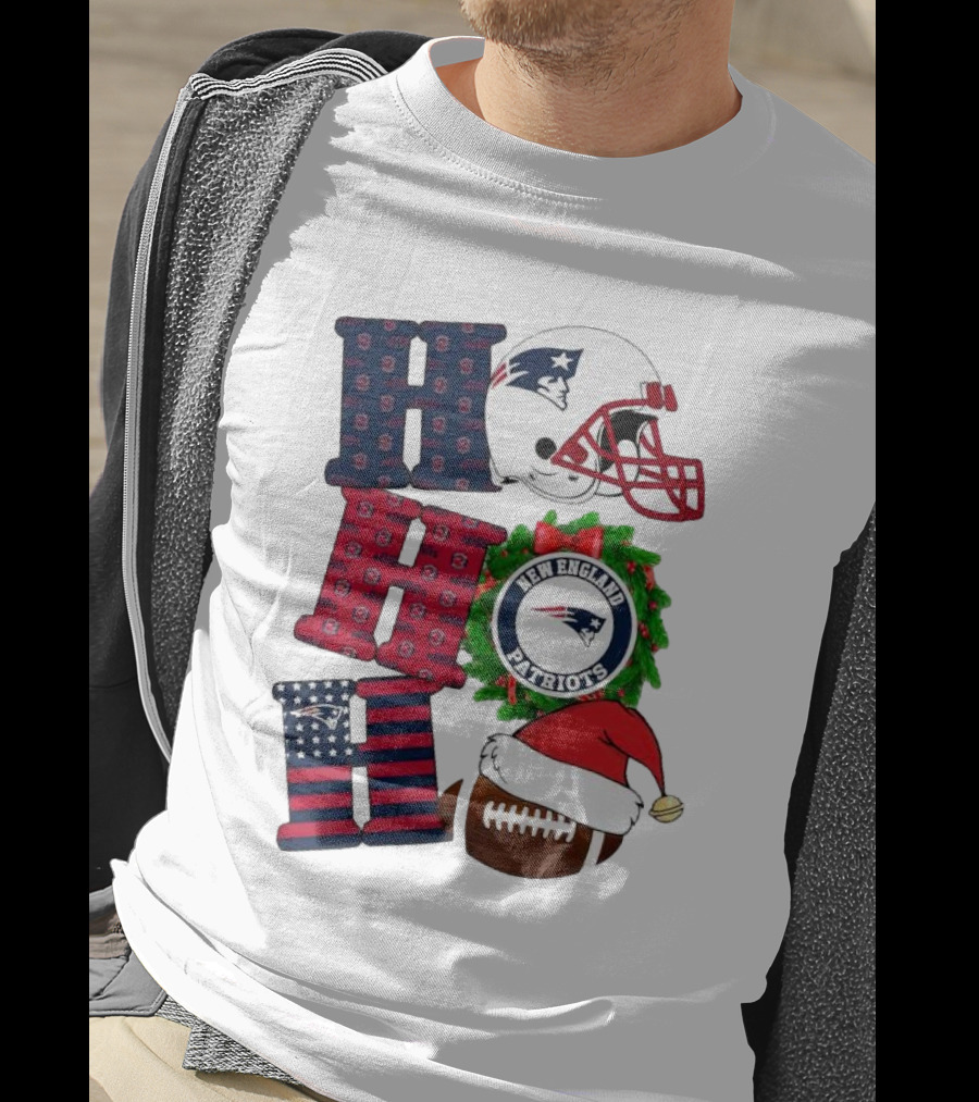 New England Patriots Ho Ho Ho Merry Christmas Football Helmet Wreath Santa Hat Football T-Shirt