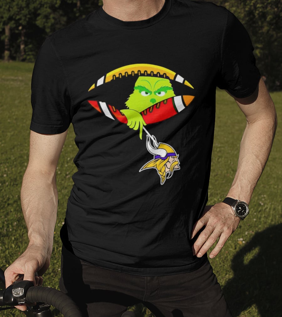 Grinch Stealing Minnesota Vikings Football T-Shirt