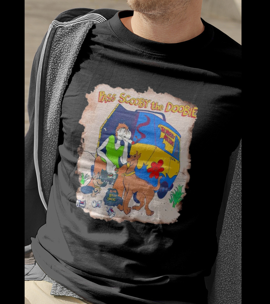 Scooby-Doo The Mystery Machine Pass Scooby The Doobie T-Shirt