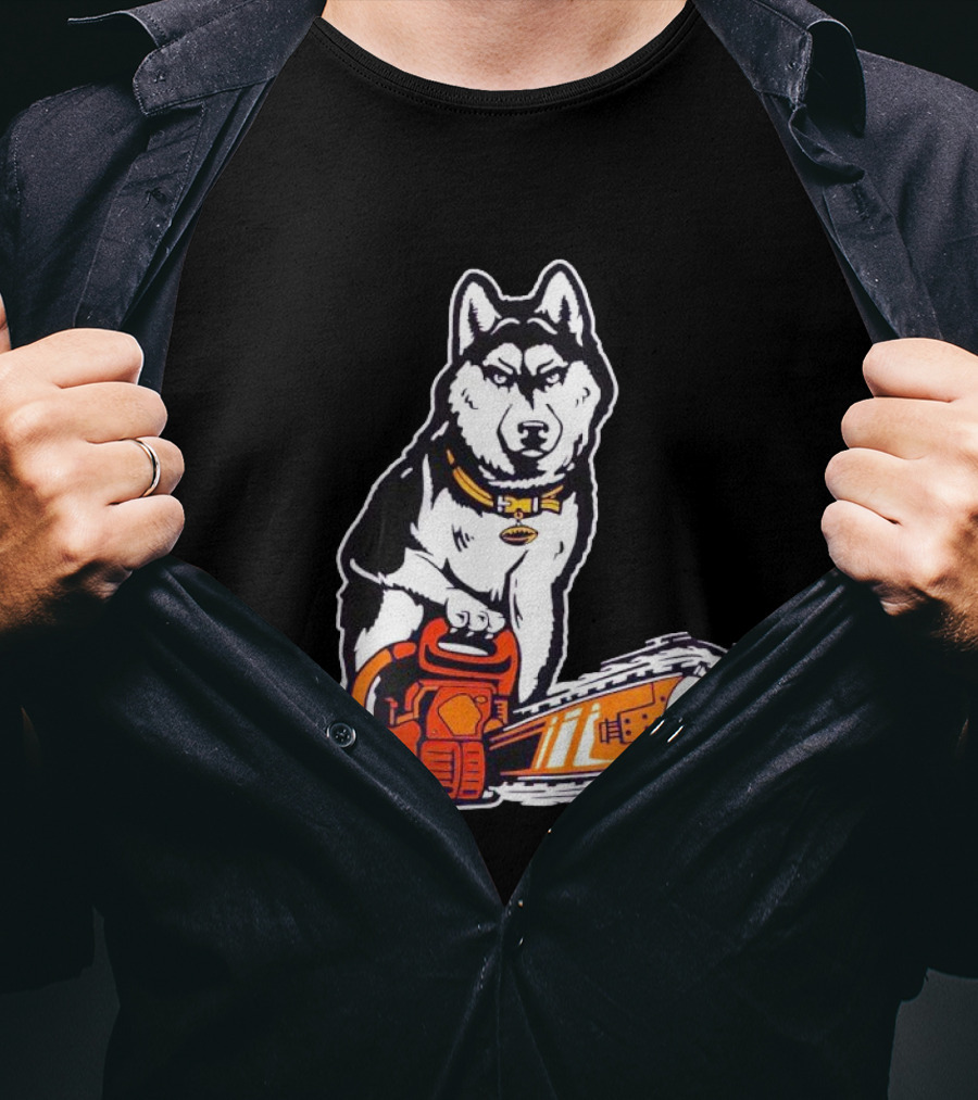 Washington Huskies Beaver Buster Chainsaw Dog T-Shirt