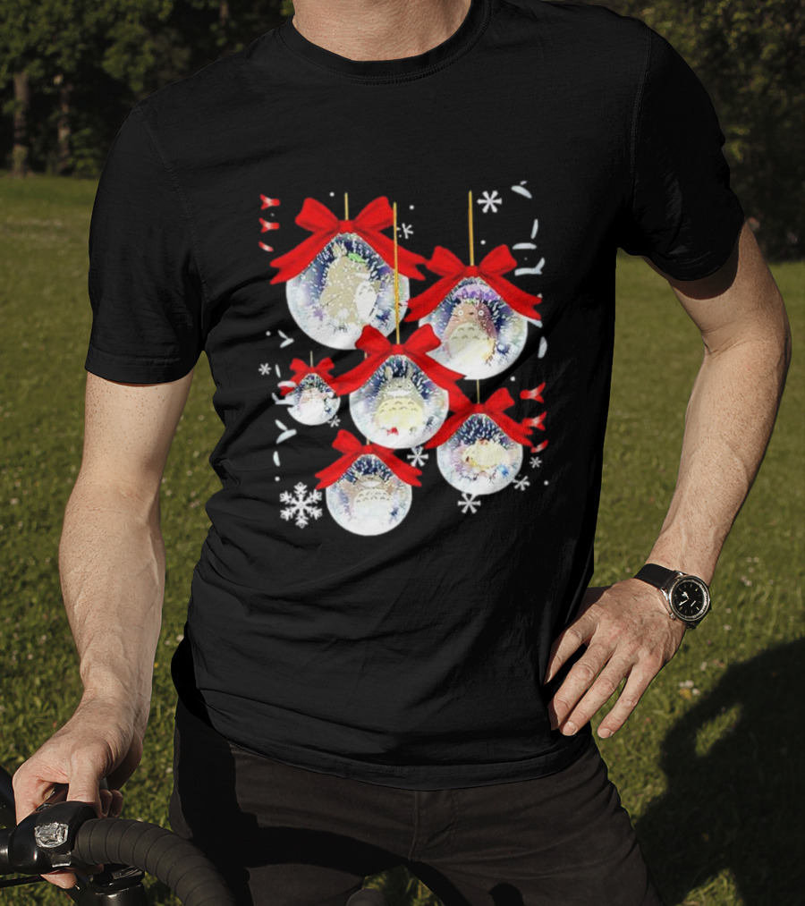 Totoro Chibi Christmas Ornaments With Snowflakes And Red Bows T-Shirt