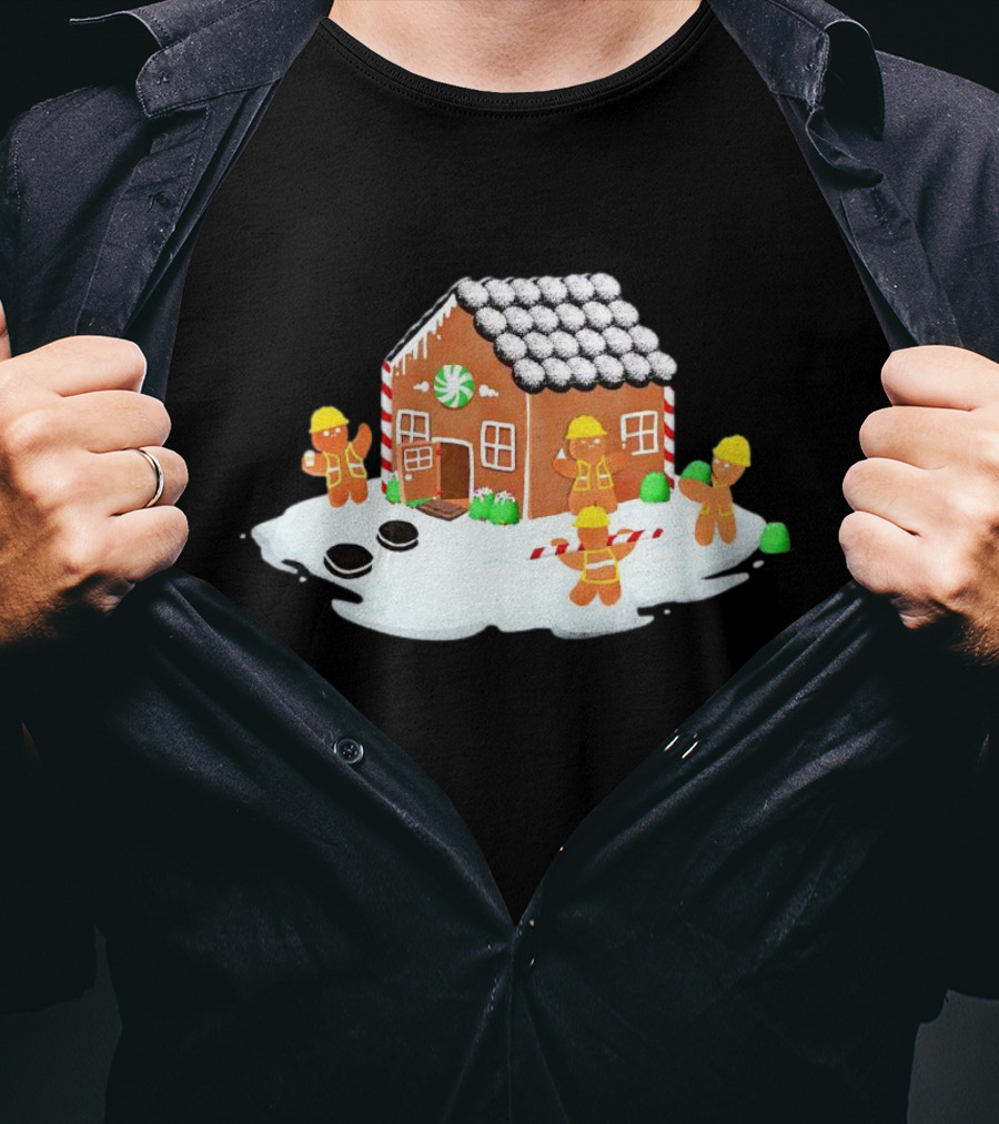 Gingerbread House Construction Crew Christmas Scene T-Shirt