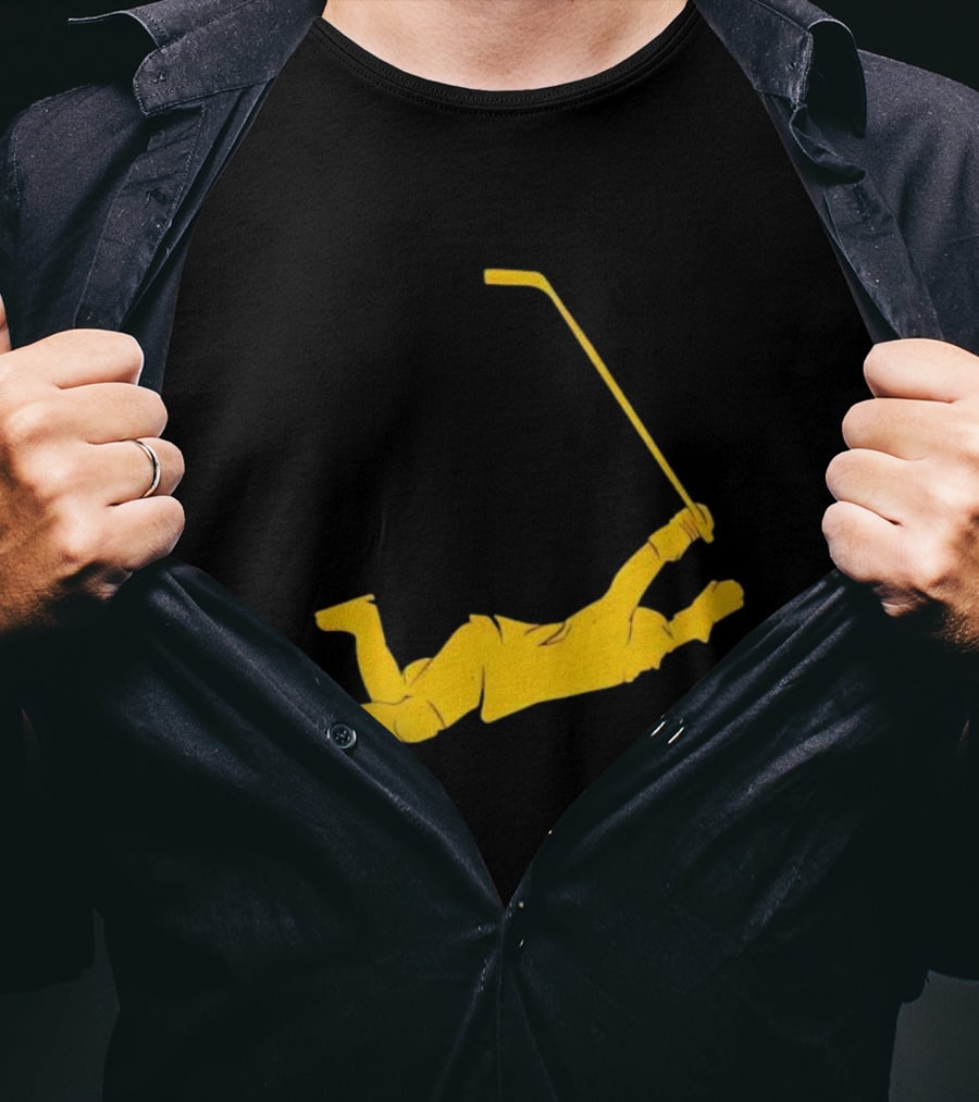 Bobby Orr Flying Hockey T-Shirt