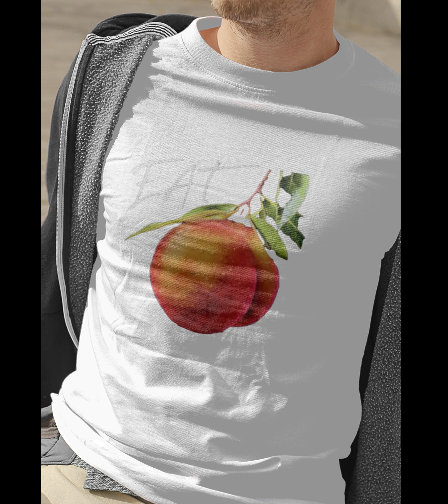 EAT Juicy Peaches With Dewy Leaves T-Shirt