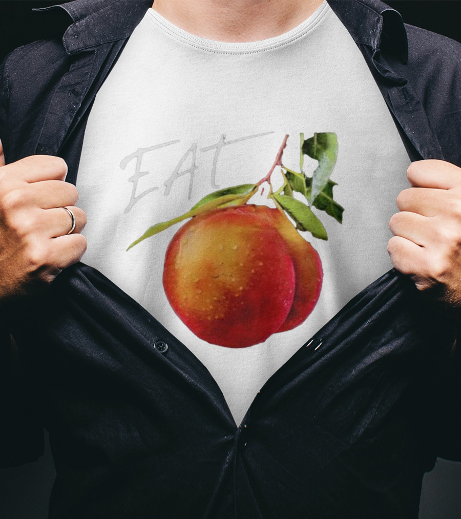 EAT Juicy Peaches With Dewy Leaves T-Shirt