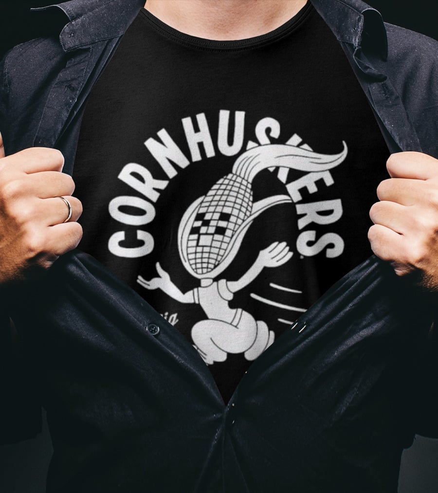 Cornhuskers Go Big Red Retro Mascot Character T-Shirt