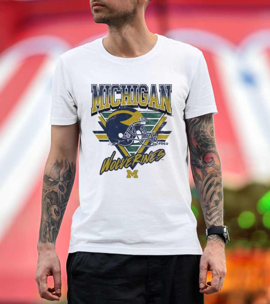 Michigan Wolverines Vintage Triangle Football Helmet M T-Shirt